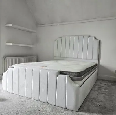 Manhattan bed frame